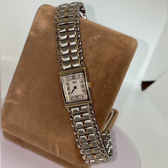 Vintage CROSS Swiss Timepiece Watch Stainless Steel Yellow Gold Water Resistant - Picture 13 of 15